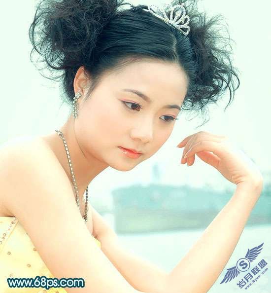 Photoshop调色:制作青黄色调女孩照片