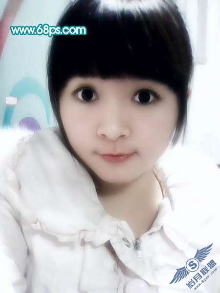 Photoshop把模糊<a href=http://www.syue.com/Digital/Mobile/ target=_blank class=infotextkey>手机</a>照片制成清晰的手绘效果