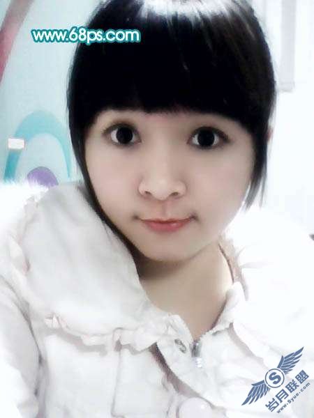 Photoshop把模糊<a href=http://www.syue.com/Digital/Mobile/ target=_blank class=infotextkey>手机</a>照片制成清晰的手绘效果