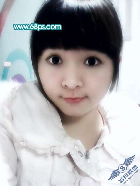 Photoshop把模糊<a href=http://www.syue.com/Digital/Mobile/ target=_blank class=infotextkey>手机</a>照片制成清晰的手绘效果