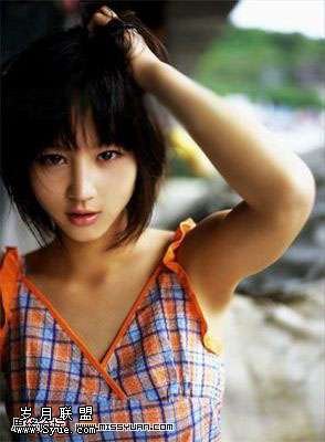 Photoshop照片处理:调出非主流个性色调照片