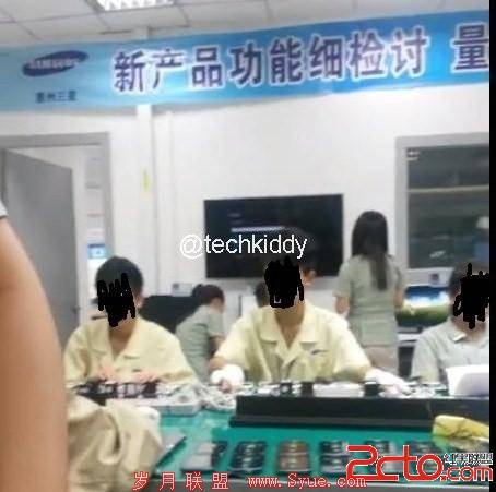 新版八核CPU 三星GALAXY Note 3真机谍照曝光