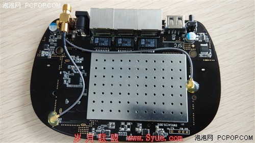 性价比之战 水星MAC1200R对比360安全路由
