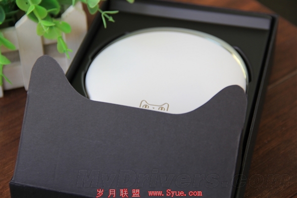 最漂亮的电视盒子!天猫魔盒2图赏