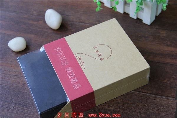 最漂亮的电视盒子!天猫魔盒2图赏